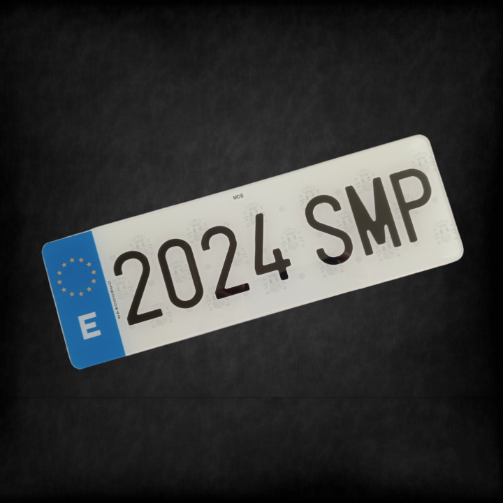 Matrícula acrílica coche corta